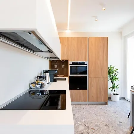 Luxury House - Heated Jacuzzi Apartment Bardolino