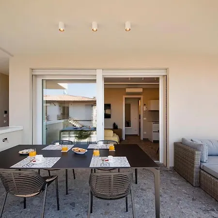 Apartment Luxury House - Heated Jacuzzi