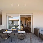 Apartment Luxury House - Small Heated Pool