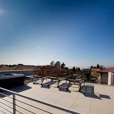 Luxury House - Small Heated Pool Διαμέρισμα