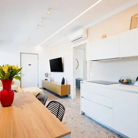 Luxury House - Small Heated Pool Μπαρντολίνο